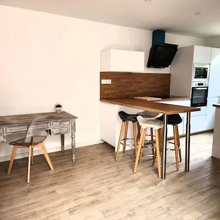 Studio Et Pavillon En Bois Independants Дом отдыха Montbazin