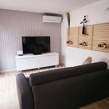 Dom wakacyjny Et Pavillon En Bois Independants *