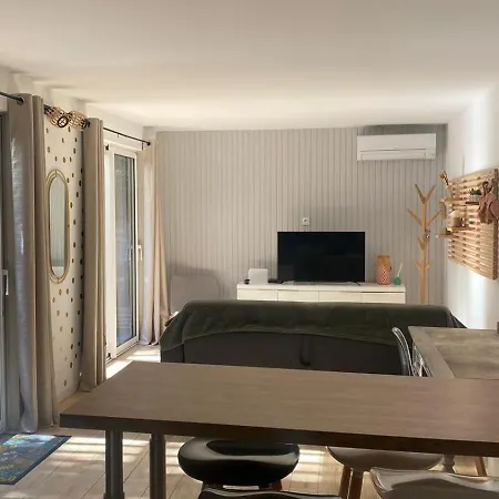 Studio Et Pavillon En Bois Independants * Montbazin